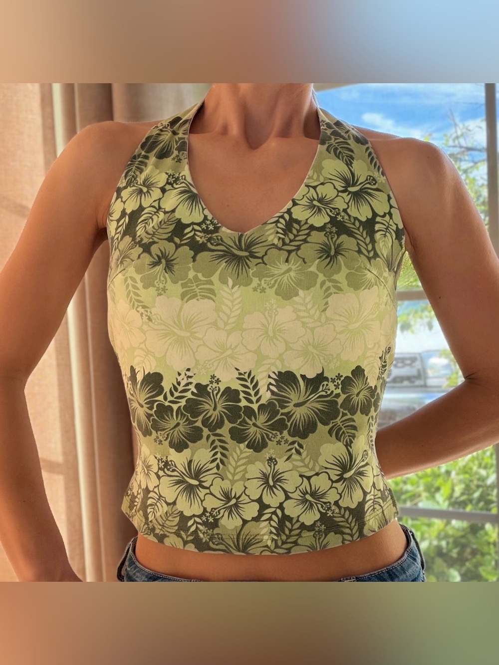 Y2K Vintage Tropical Hibiscus Floral Halter Top Coconut Girl Babydoll Tee V-Neck